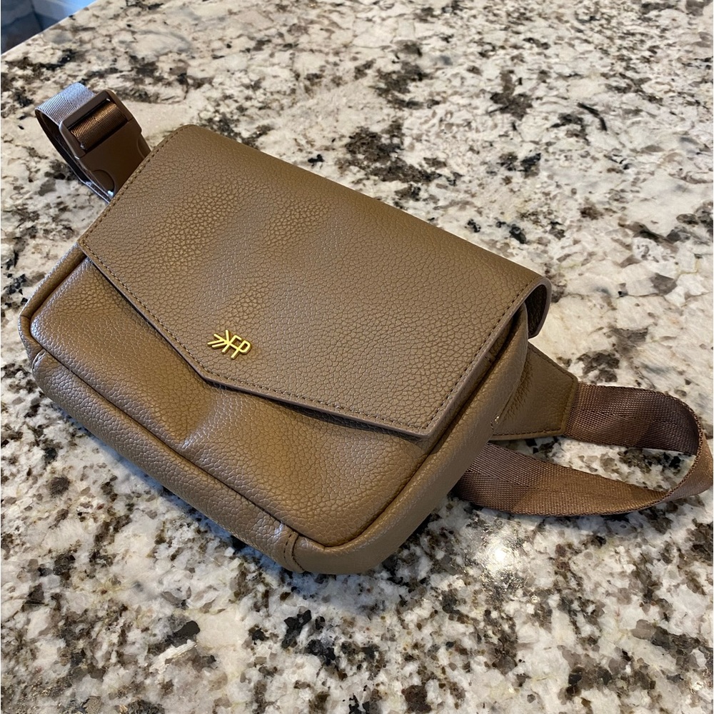 Freshly Picked Classic Park Pack Crossbody Bag Toffee